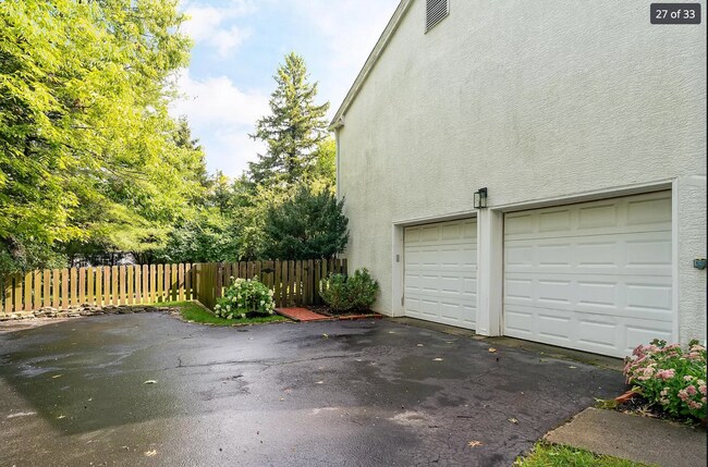 Building Photo - 2654 Lane Rd