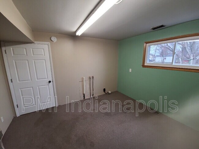 Building Photo - 1902 Rosemont Ave