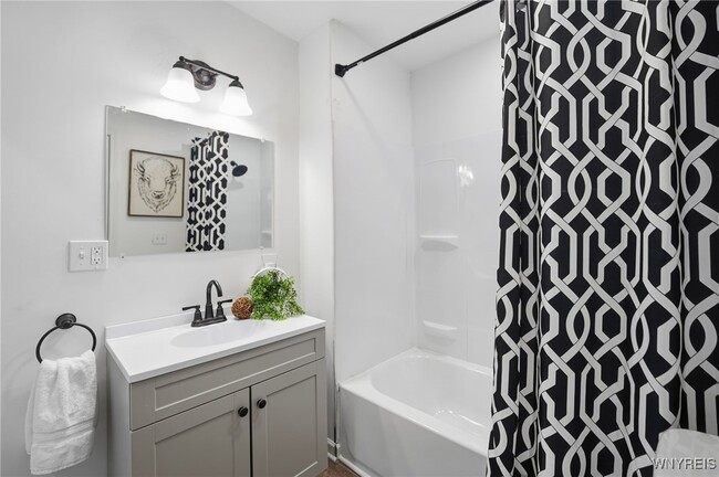 Building Photo - 265 Efner St