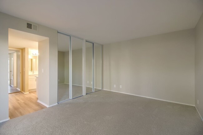 Building Photo - Rare Rental Opportunity in a Prime Los Gatos Location!