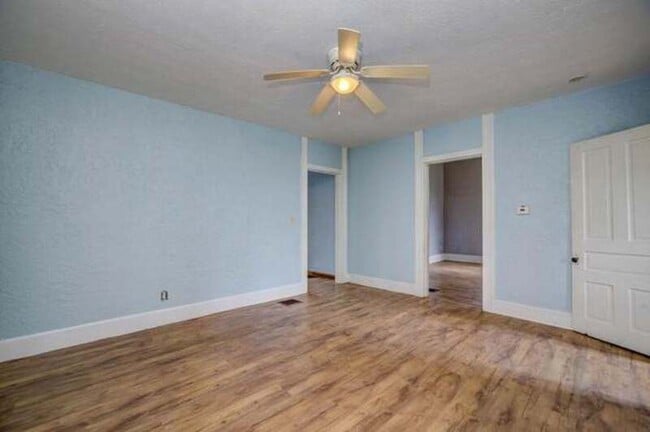Building Photo - 330 W Withrow St
