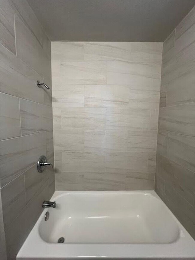 Building Photo - 3717 N 26th St