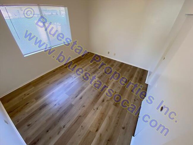 Building Photo - Just Listed in Hesperia!!!