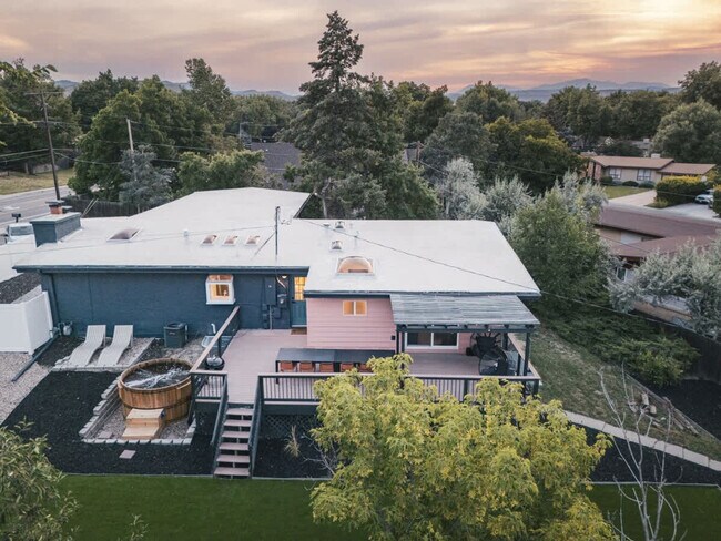 Building Photo - 12080 W 32nd Dr