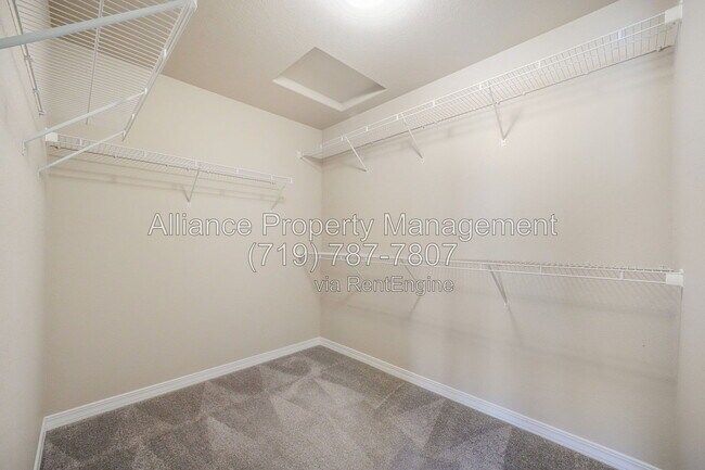 Building Photo - 7851 Lathrop Vw