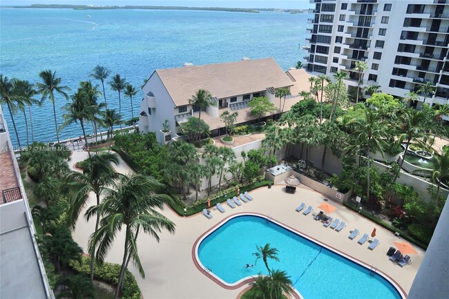 Building Photo - 540 Brickell Key Dr