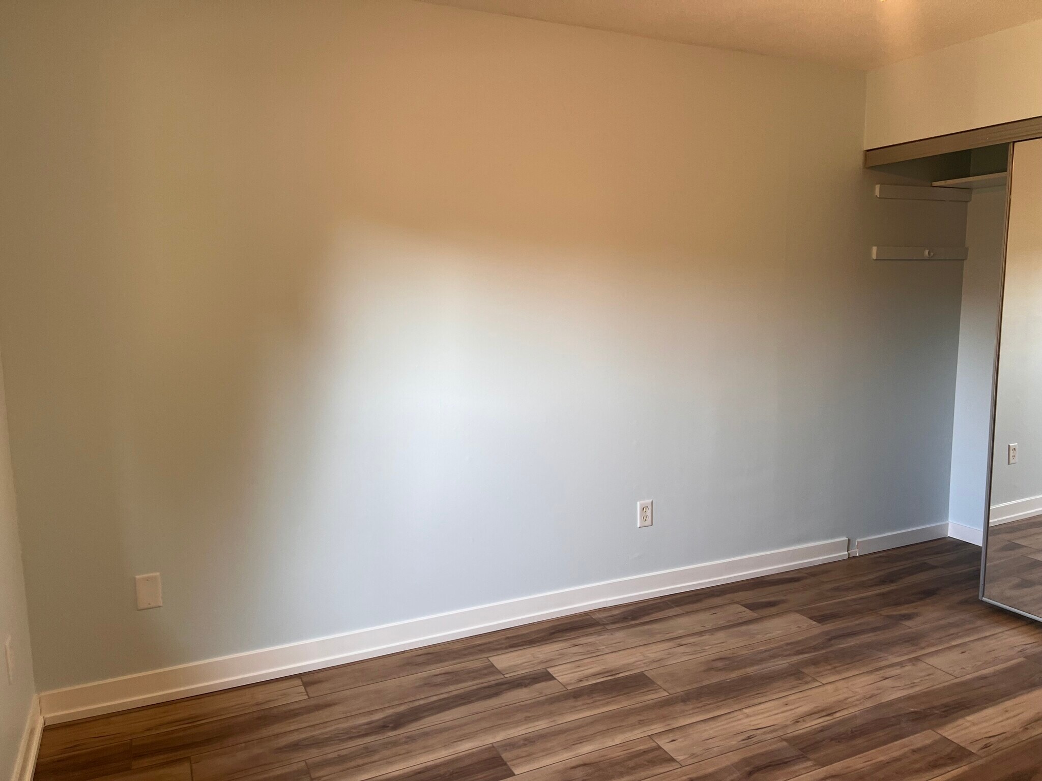 Building Photo - 3511 Kendale Dr