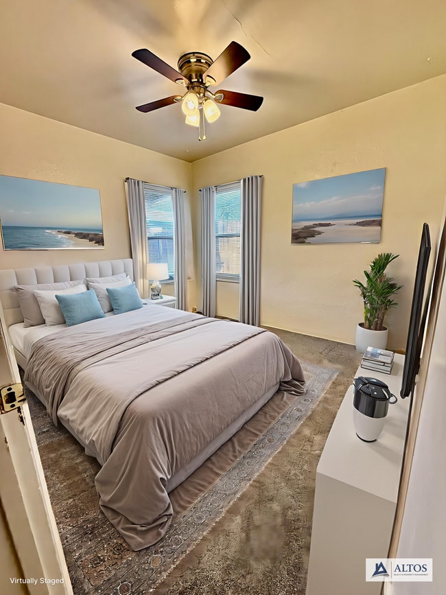 Building Photo - Updated 3 Bed Home with Large Yard