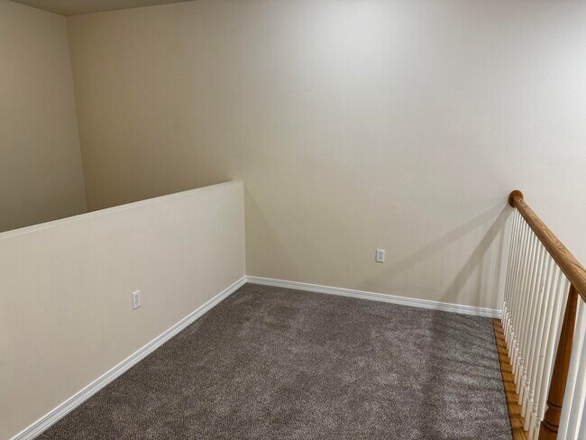 Building Photo - 1512 Bentley Cir