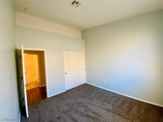 Building Photo - 9726 Coffee Ave