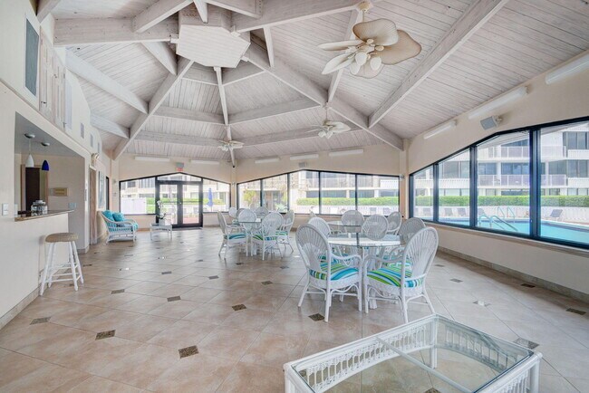 Building Photo - 3590 S Ocean Blvd