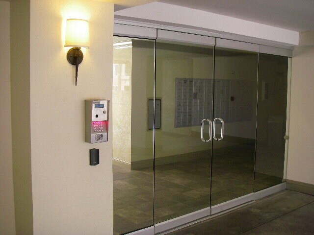 Security Keyed grounds - 3440 Lebon Dr