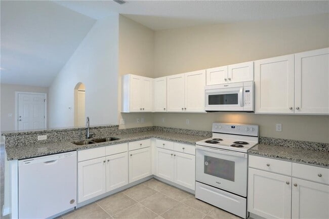 Building Photo - 8886 98th Ct