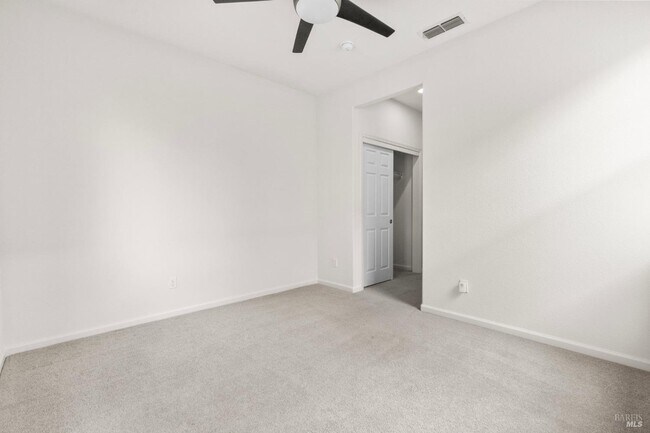 Building Photo - 369 Pebble Beach Dr