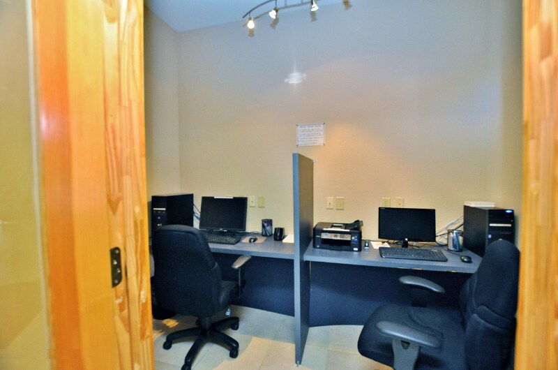 Building Photo - 700 Boardwalk Dr