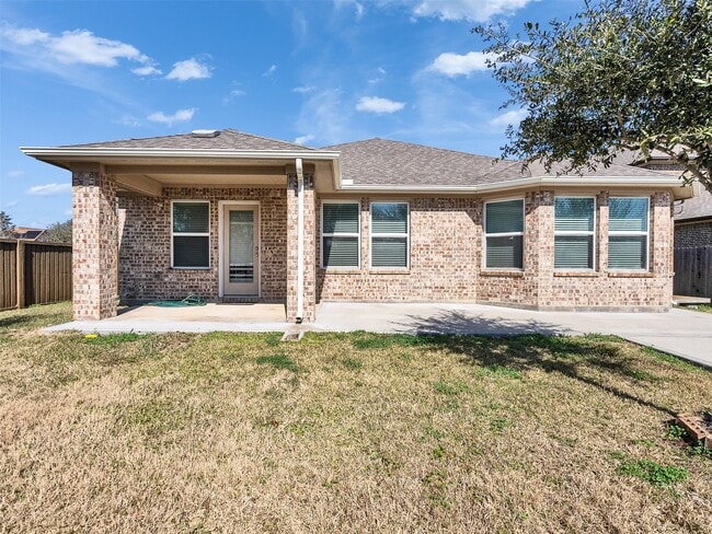 Building Photo - 6096 Pearland Pl