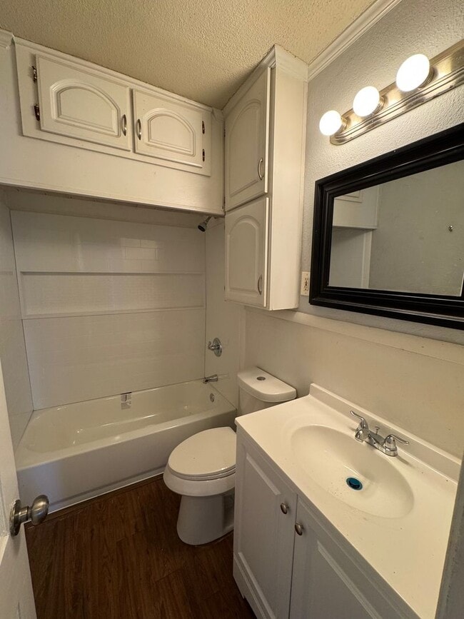 Building Photo - Mcgregor ISD 3 Bedroom