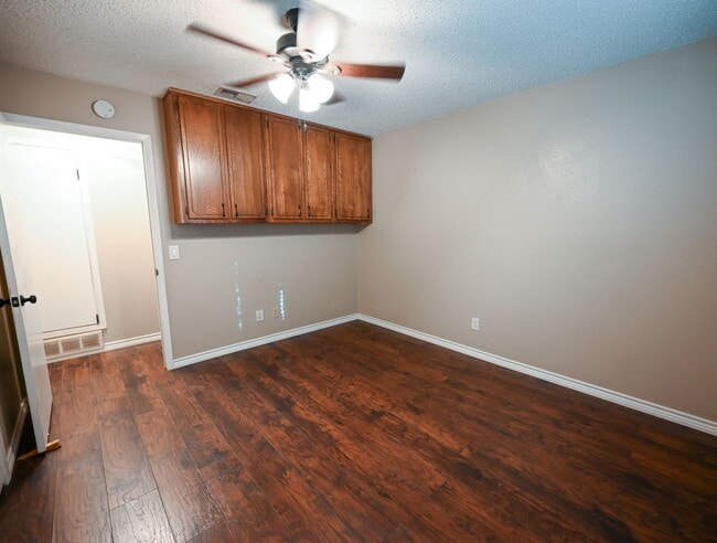 Building Photo - 103 Boca Vista
