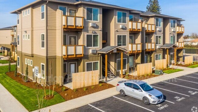 Building Photo - 3210 Silverton Rd NE