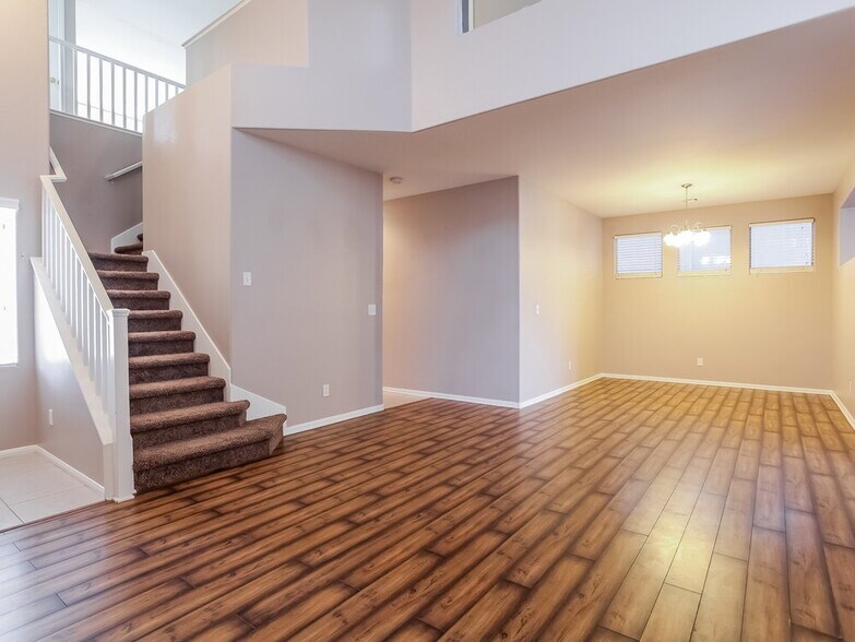 Building Photo - 8800 Happy Pines Ave