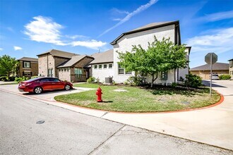 Building Photo - 7220 Wyoming Springs Dr