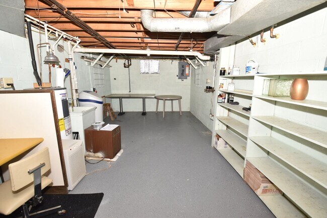 Building Photo - Great 3 bedroom Ranch in Elkhart