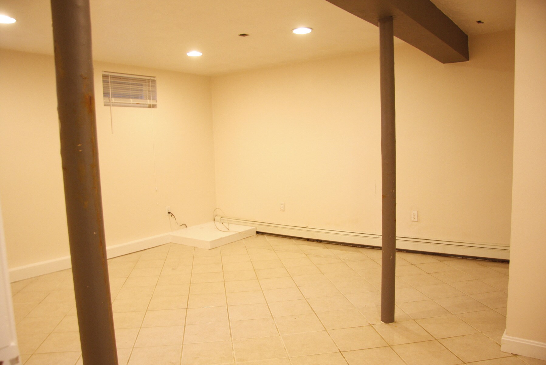 Building Photo - 6 Dragon Ct Cir