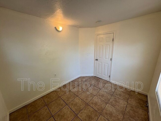 Building Photo - 1265 I St