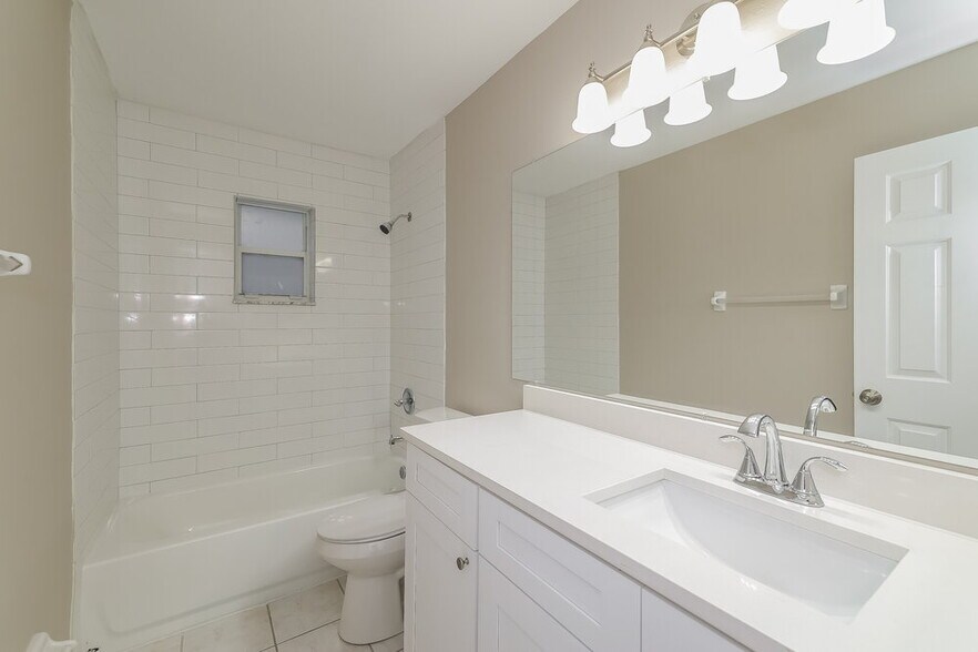 Building Photo - 248 Grifford Dr