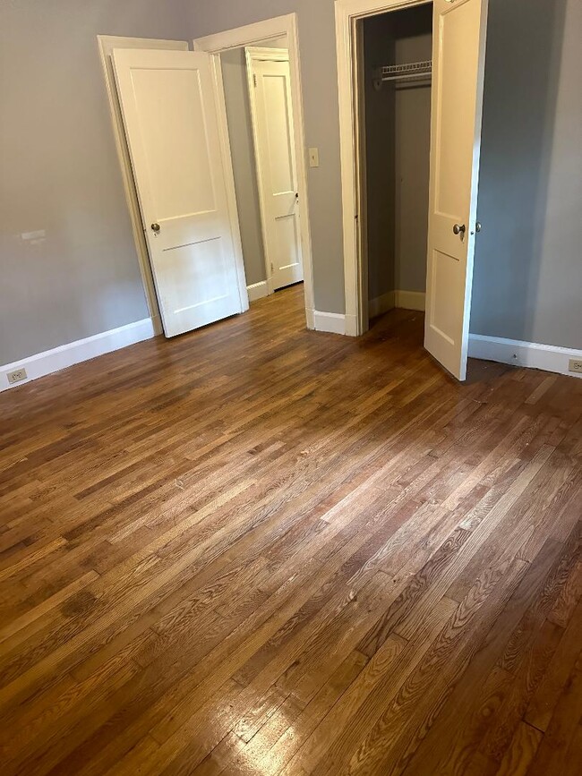 Building Photo - 1517 N Roxboro St