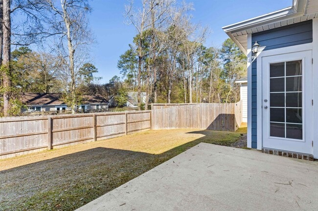 Building Photo - 8756 Glen Oak Trail
