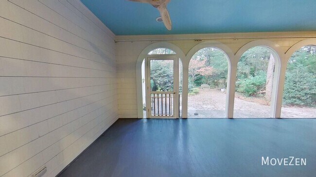 Building Photo - 5630 Colony Crossing Dr