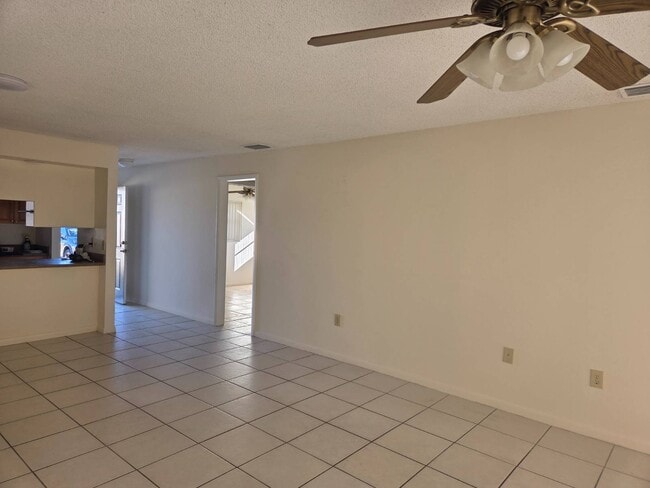 Building Photo - 4609 Leucadendra Dr