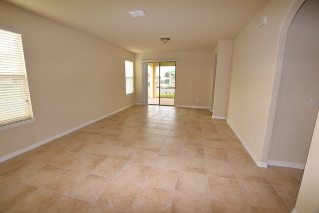 Building Photo - 16073 Pebble Blf Lp