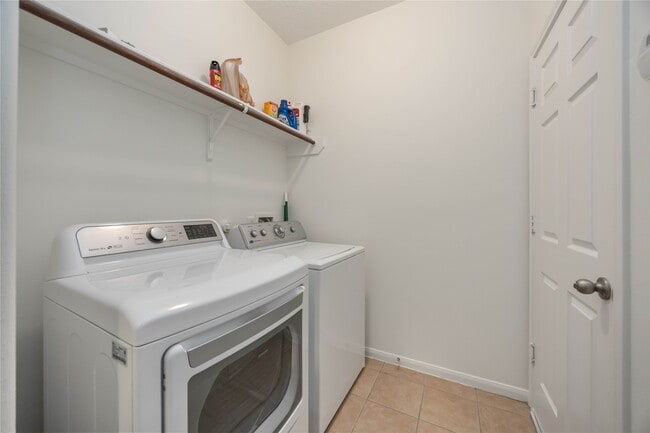 Building Photo - 11718 Fortune Park Dr