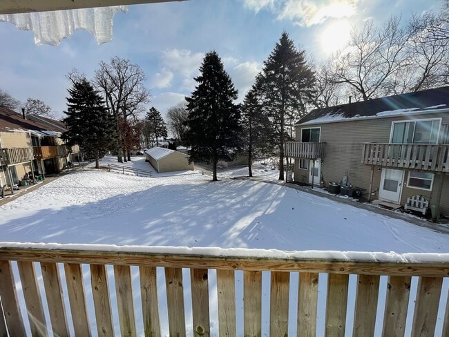 Building Photo - 149 Forest Ave