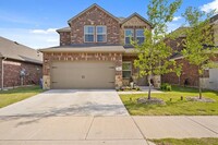 Building Photo - 1011 Stones Throw Dr