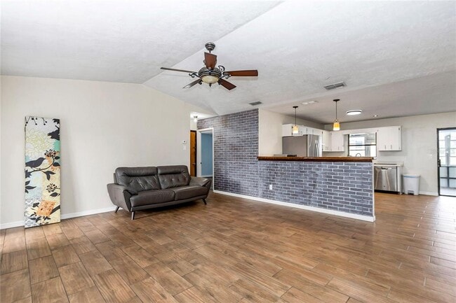 Building Photo - 20117 SW 83rd St