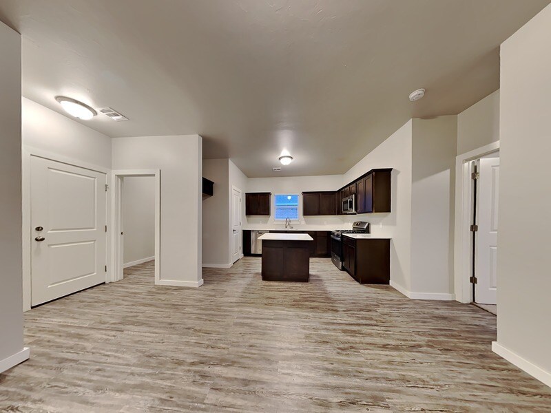 Building Photo - 14308 Peach Tree Dr