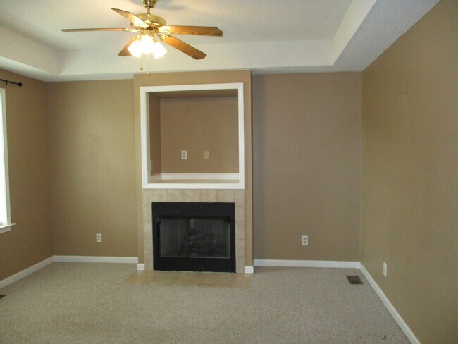 Building Photo - 3169 Buckhorn Ct