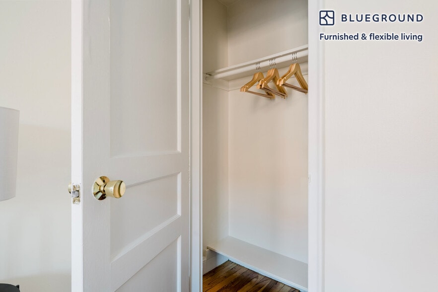 Building Photo - 270 Harvard St