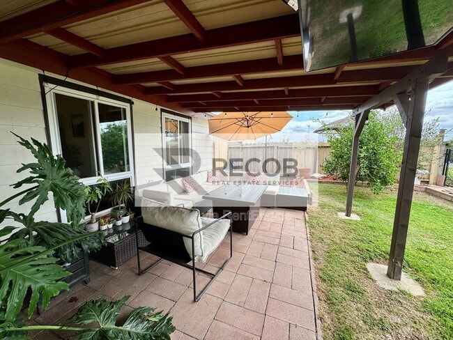 Building Photo - 3452 Lockwood Dr