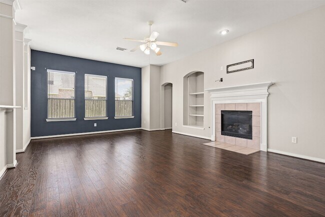 Building Photo - 7611 Waterlilly Ln