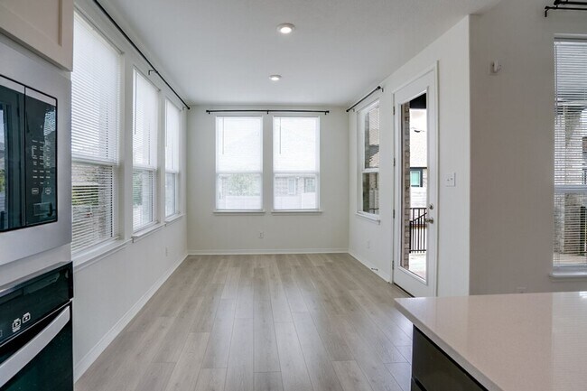 Building Photo - 1132 Spring Gulch Ln