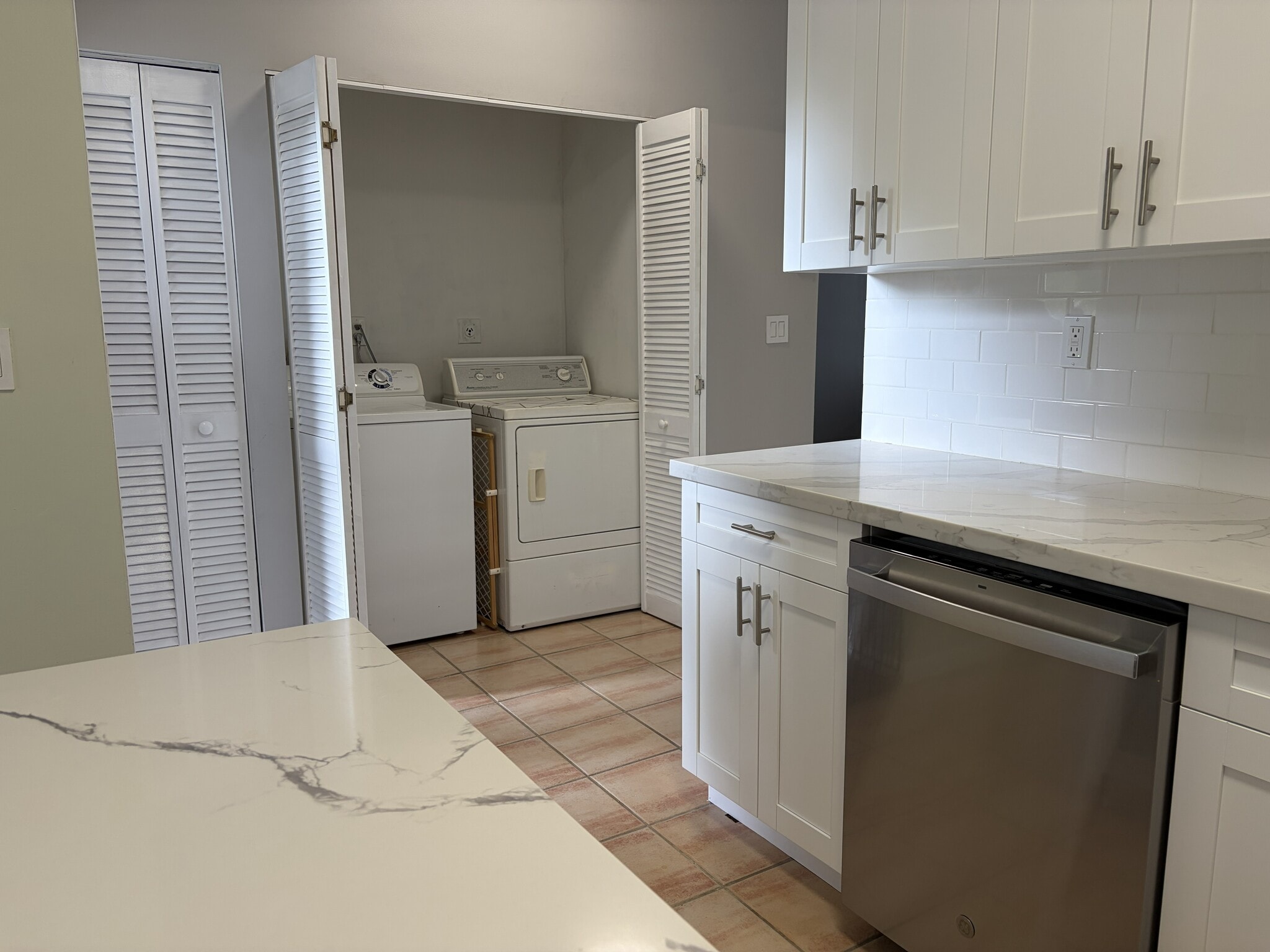 Laundry - 14601 SW 122nd Pl