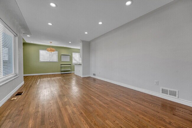 Building Photo - $3,640.95 - $300 OFF First Month's Rent - 4 Bedroom, 3 Bath, Single Family Home in Denver with Fi...