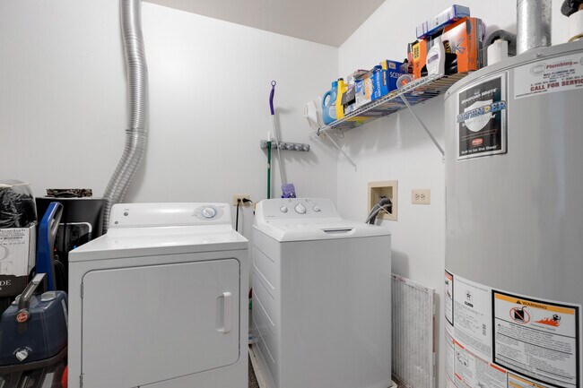 Building Photo - 204 Dublin Ln