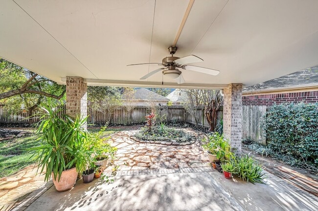 Building Photo - 23207 Willow Pond Pl