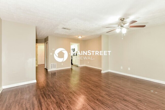 Building Photo - 2 Bedroom Pet-Friendly Home in Lithonia, G...
