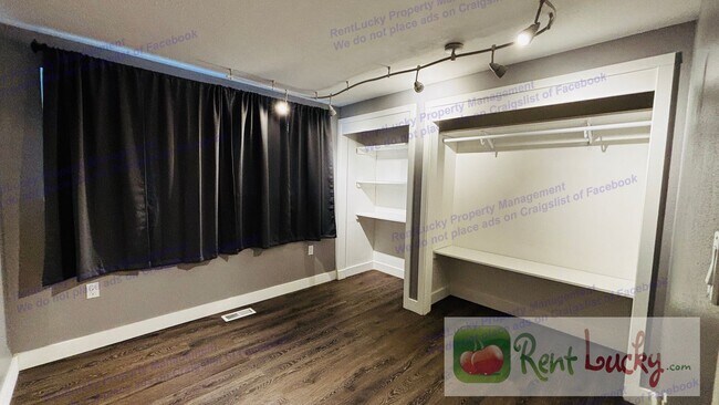 Building Photo - Charming 3 Bedroom Rambler + Large Storage/Shop  | Kent, WA